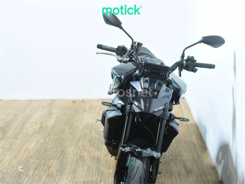Yamaha MT-09 - Vista 11