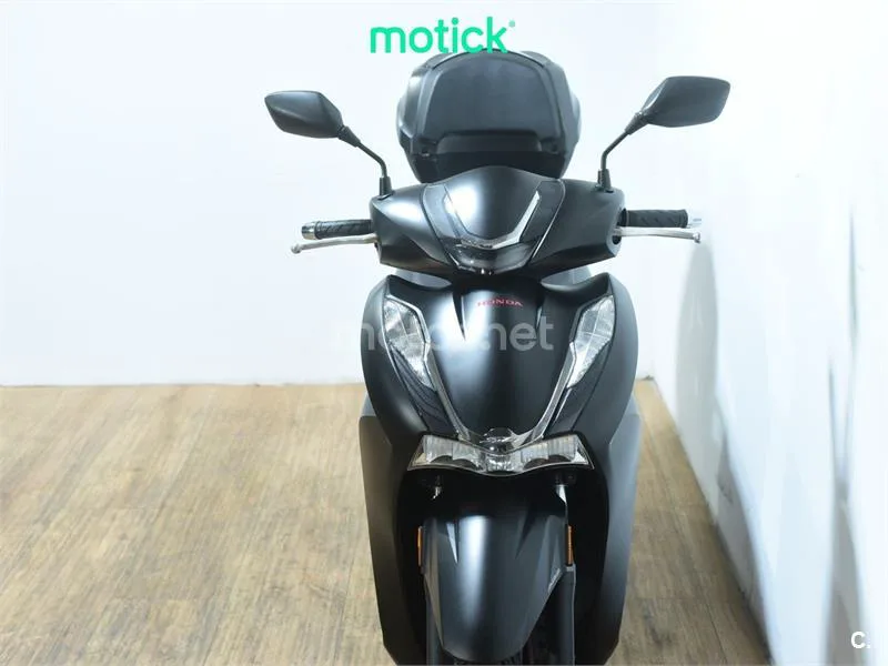 Honda SH350i - Vista 11