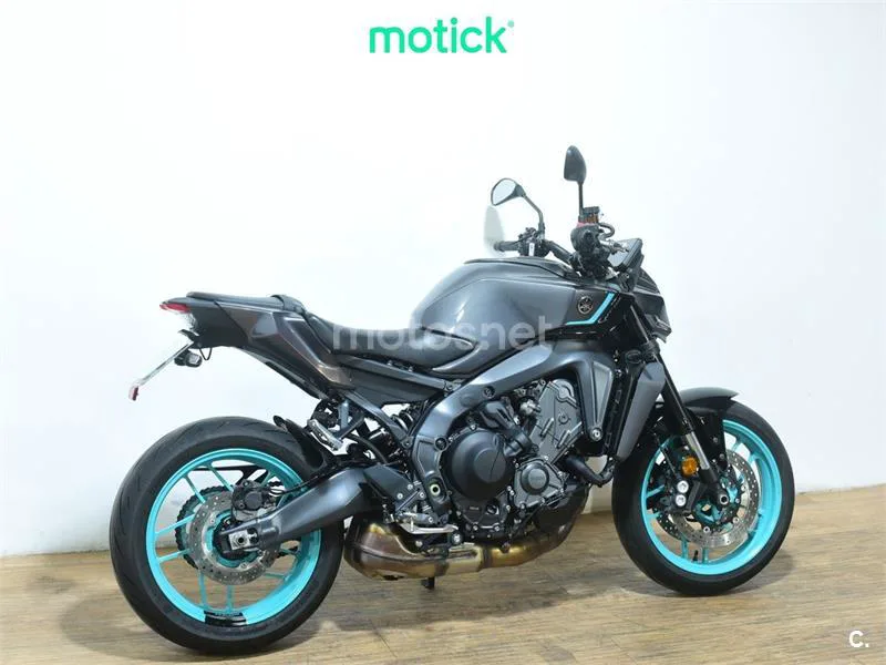 Yamaha MT-09 - Vista 10