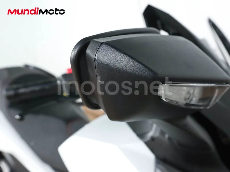 Honda Forza 350 - Vista 14