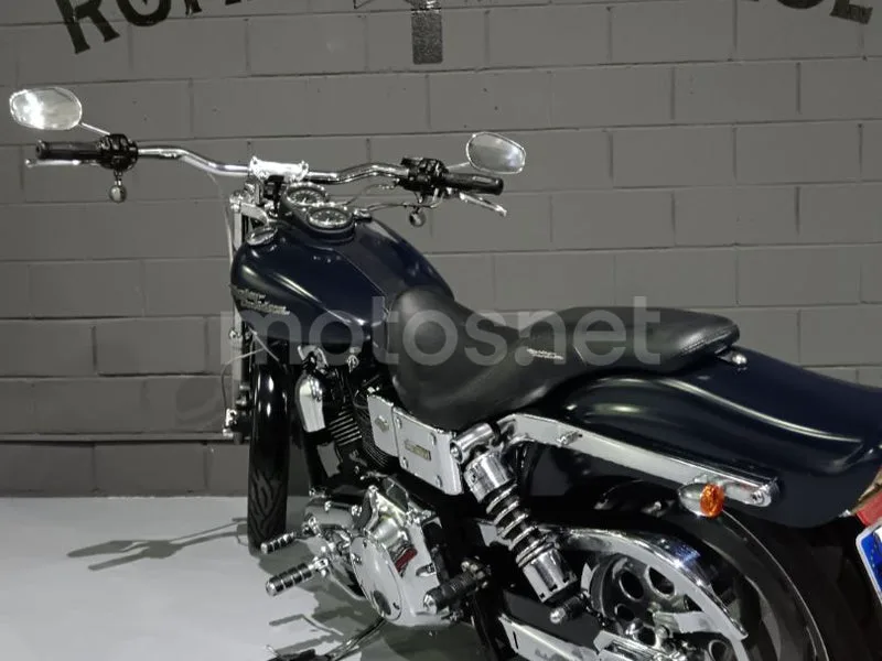 Harley-Davidson Dyna Low Rider - Vista 17