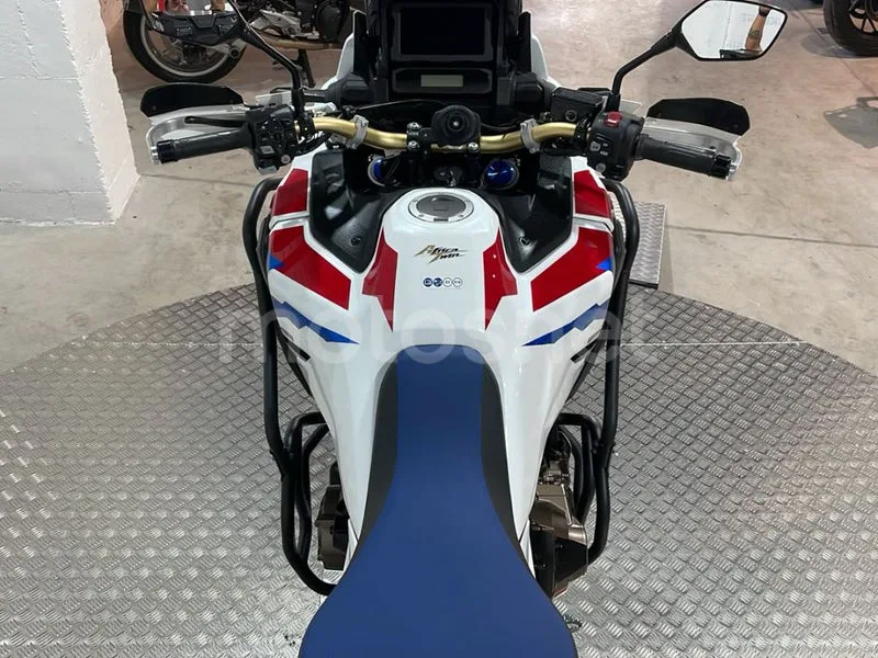 Honda CRF1100L Africa Twin - Vista 8