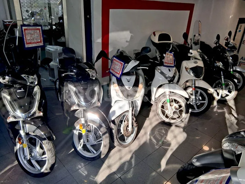 Honda SH125i - Vista 20