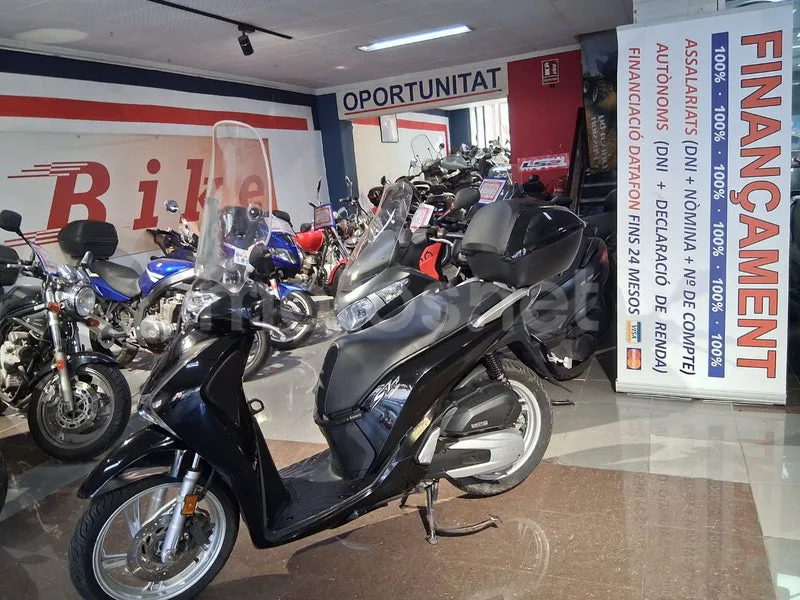 Honda SH125i - Vista 22