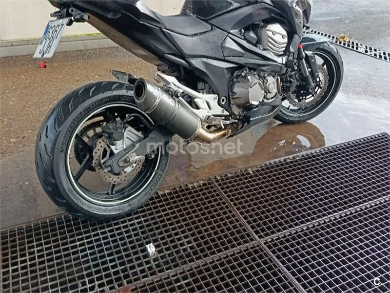 Kawasaki Z800 - Vista 4