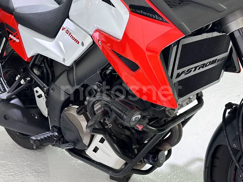 Suzuki V-Strom 1050 - Vista 26