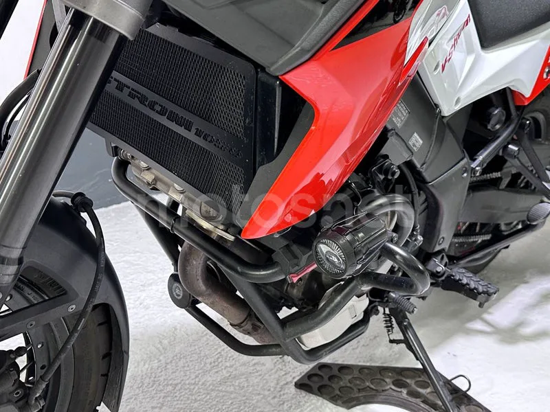 Suzuki V-Strom 1050 - Vista 27