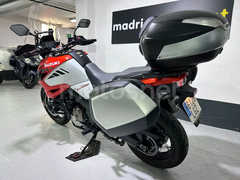 Suzuki V-Strom 1050 - Vista 6