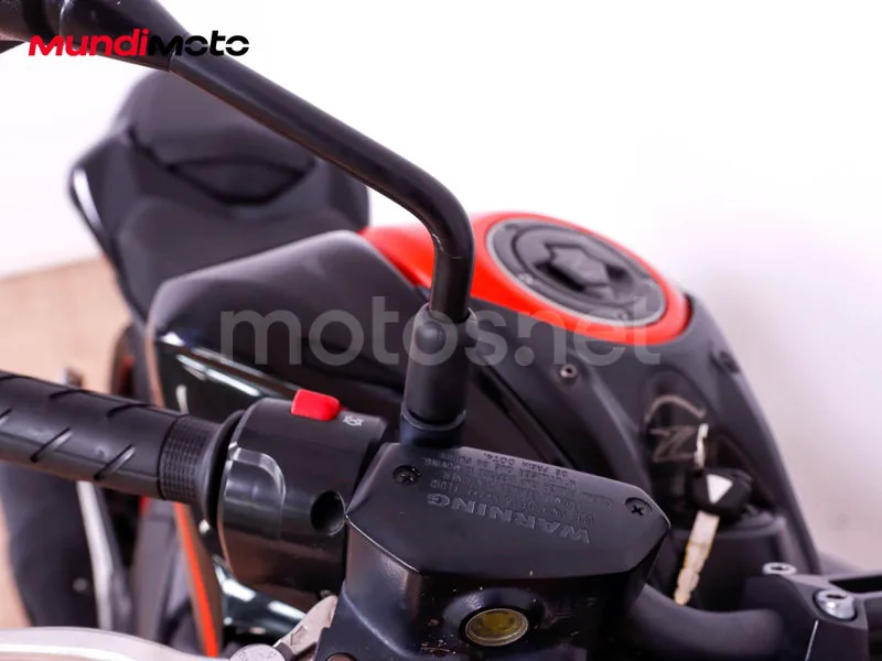 Kawasaki Z800 - Vista 13