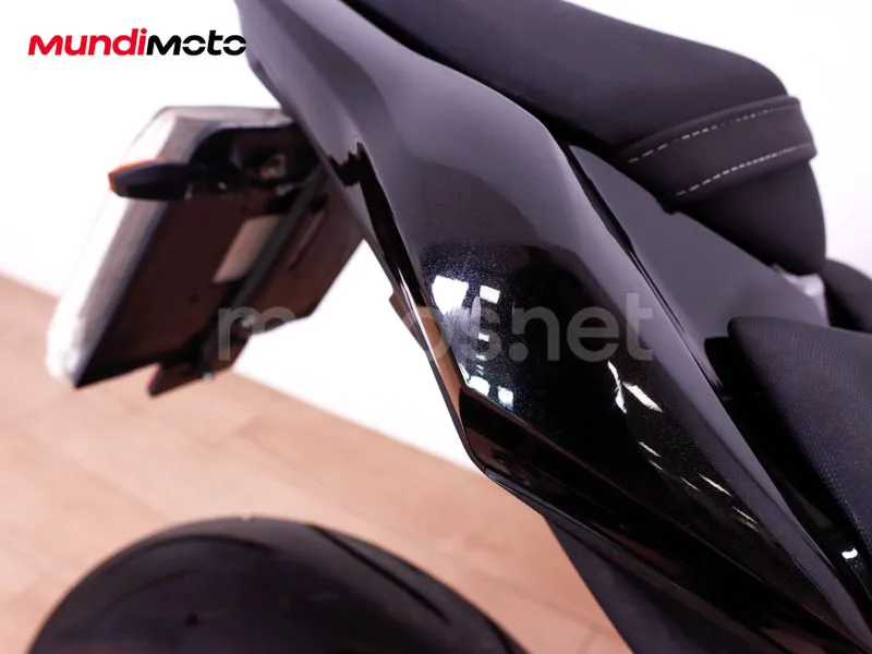 Kawasaki Z800 - Vista 16