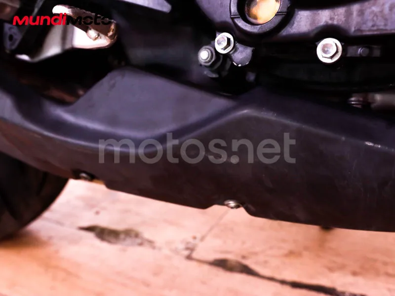 Kawasaki Z800 - Vista 23
