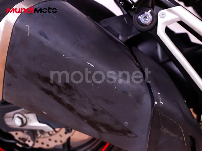 Kawasaki Z800 - Vista 25