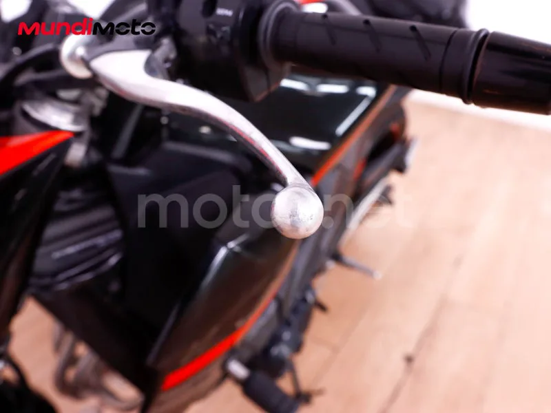 Kawasaki Z800 - Vista 37
