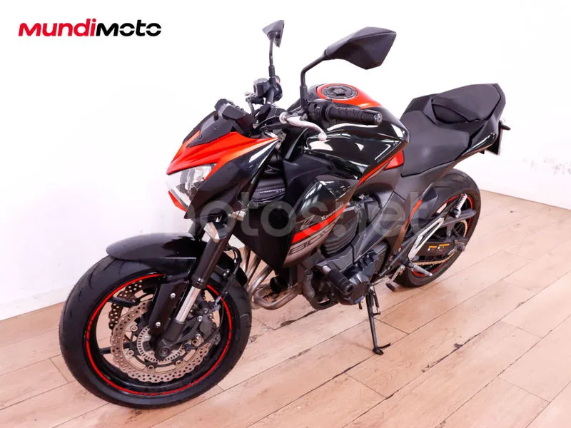 Kawasaki Z800 - Vista 7
