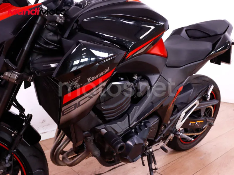 Kawasaki Z800 - Vista 10