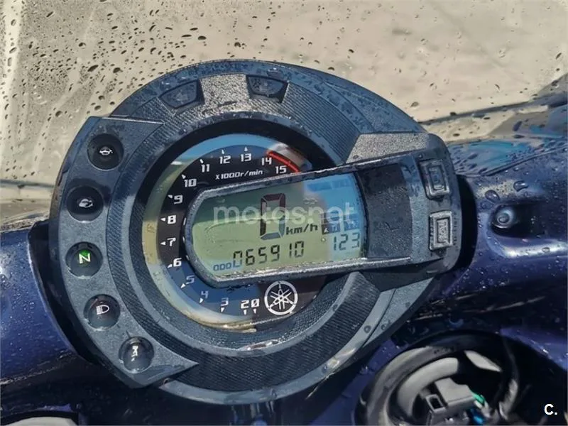 Yamaha FZ6 Fazer - Vista 4