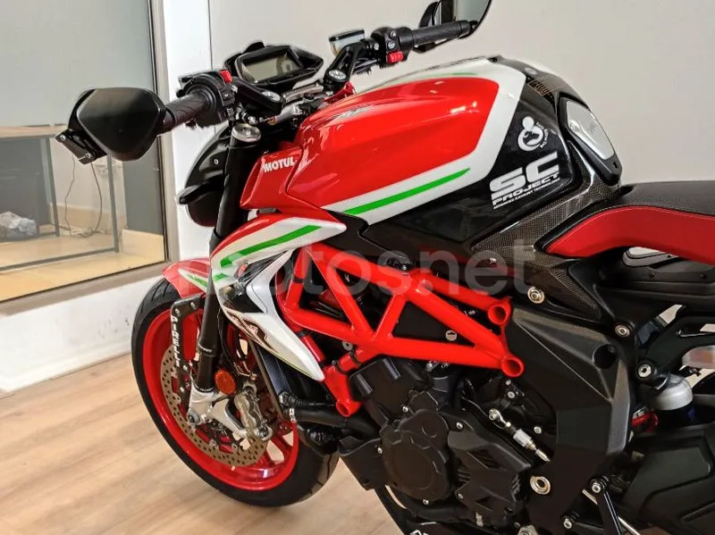 MV Agusta Dragster 800 - Vista 7