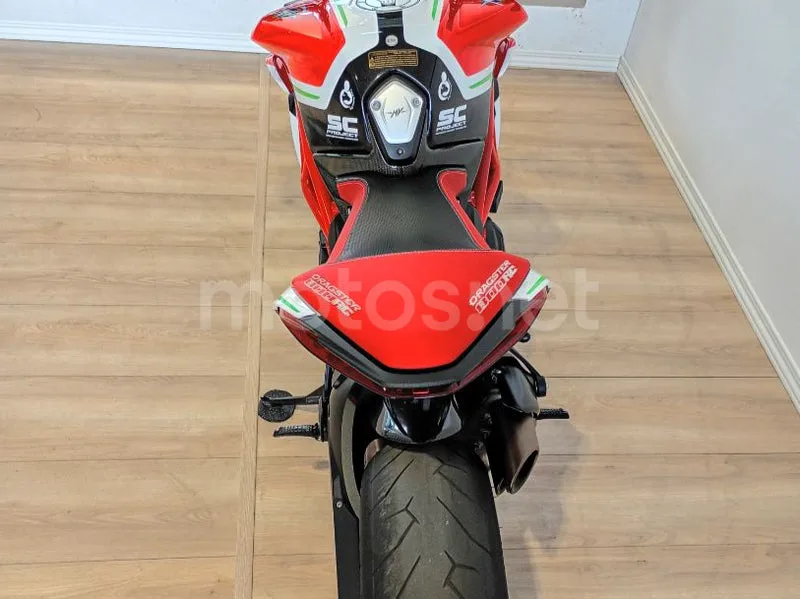 MV Agusta Dragster 800 - Vista 8