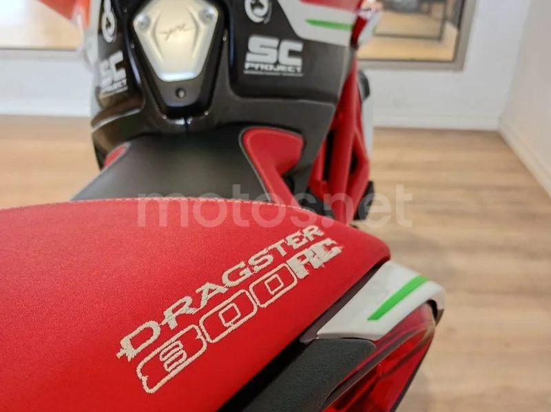 MV Agusta Dragster 800 - Vista 9