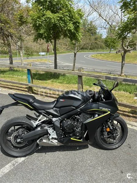 Honda CBR650R E-Clutch - Vista 5
