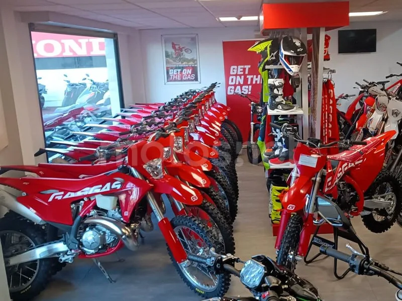 Honda ADV350 - Vista 20
