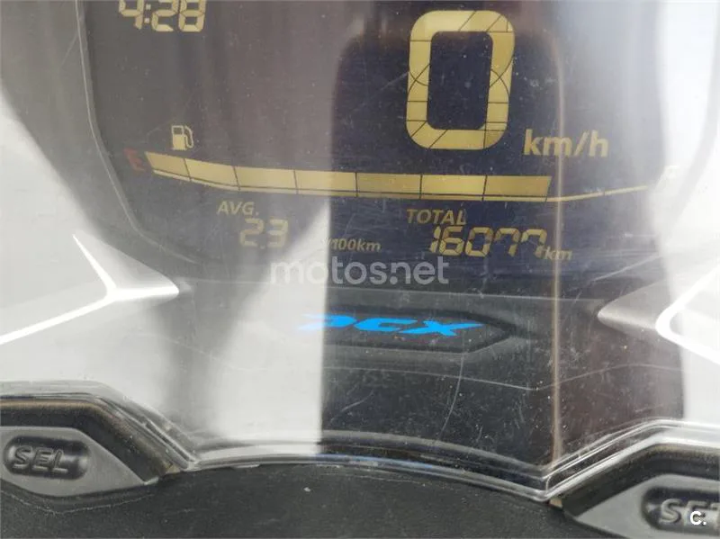 Honda PCX125 - Vista 4