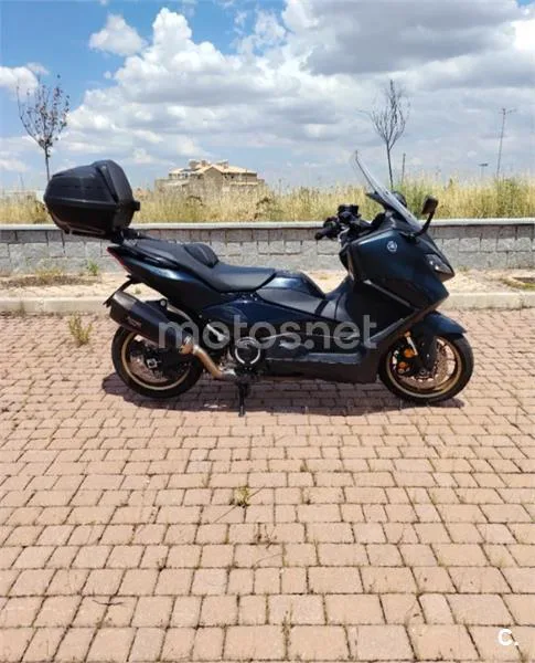 Yamaha TMAX 10.790 € 2022 Segovia - 1