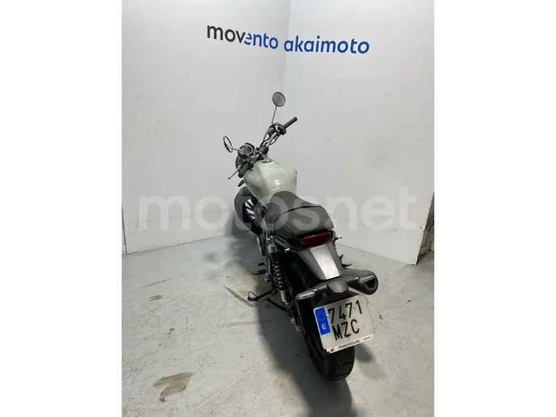Honda GB350S - Vista 4