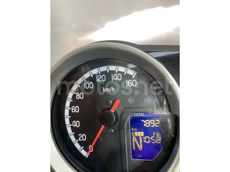 Honda GB350S - Vista 6
