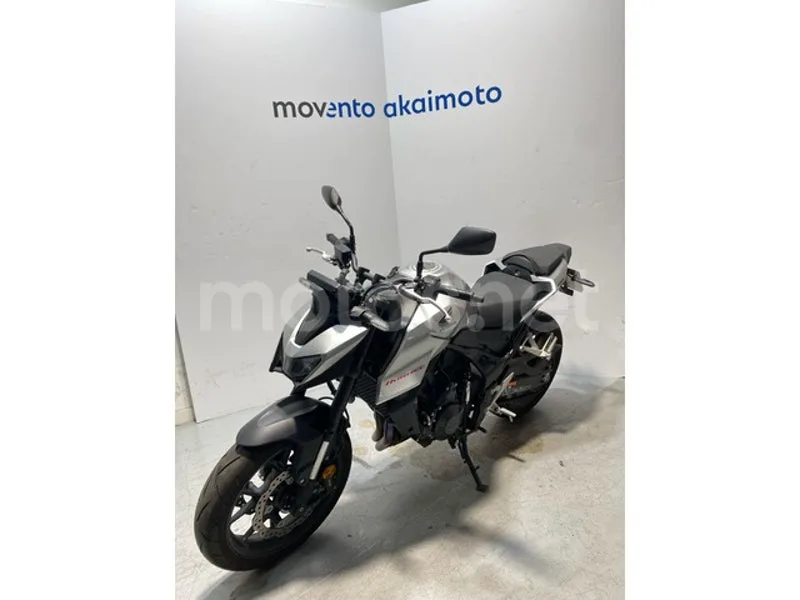 Honda CB750 Hornet - Vista 9