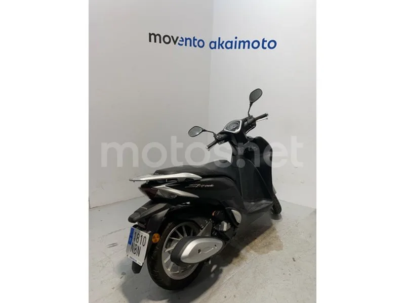 Honda SH125i - Vista 3