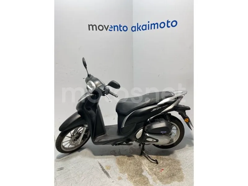 Honda SH125i - Vista 8