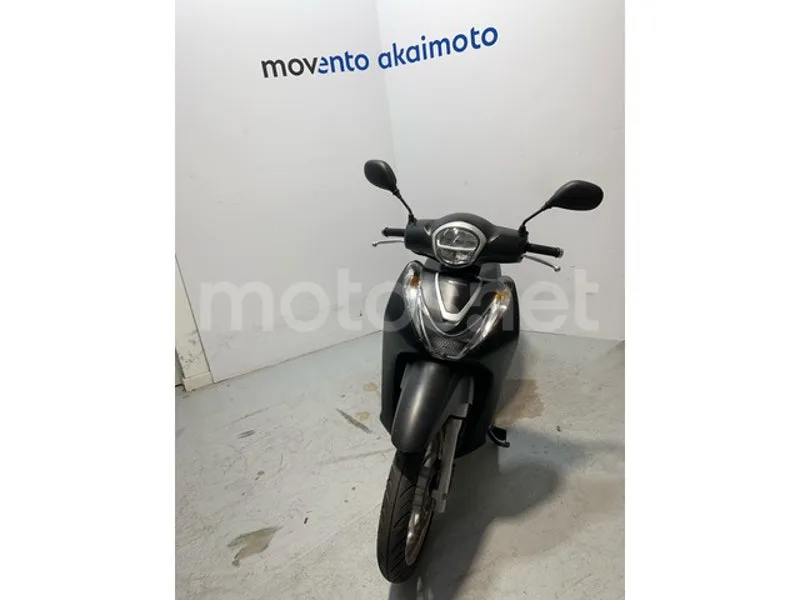 Honda SH125i - Vista 10