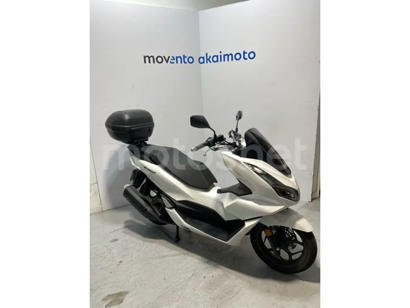 Honda PCX125 - Vista 9