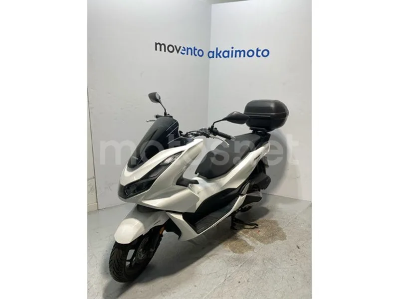 Honda PCX125 - Vista 9