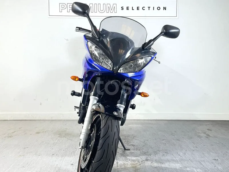 Yamaha FZ6 Fazer - Vista 3