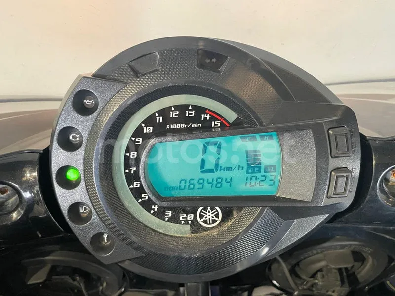 Yamaha FZ6 Fazer - Vista 6