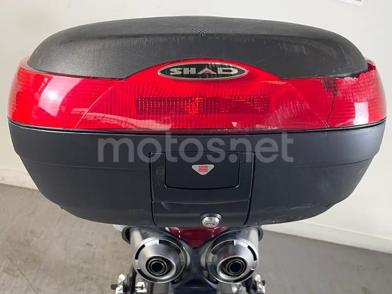 Yamaha FZ6 Fazer - Vista 8