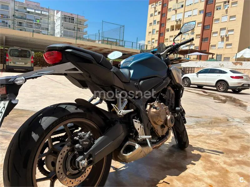 Honda CB650R - Vista 7