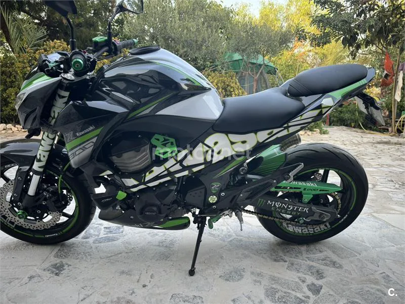 Kawasaki Z800 - Vista 5