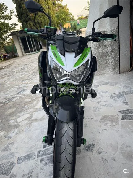 Kawasaki Z800 - Vista 6
