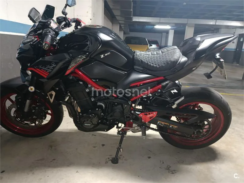 Kawasaki Z900 - Vista 3