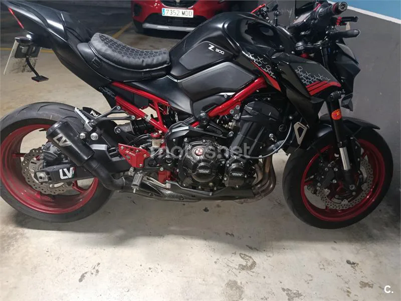 Kawasaki Z900 - Vista 4