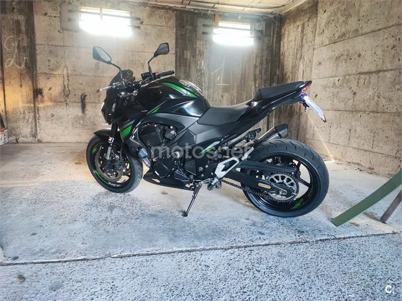 Kawasaki Z800 - Vista 4