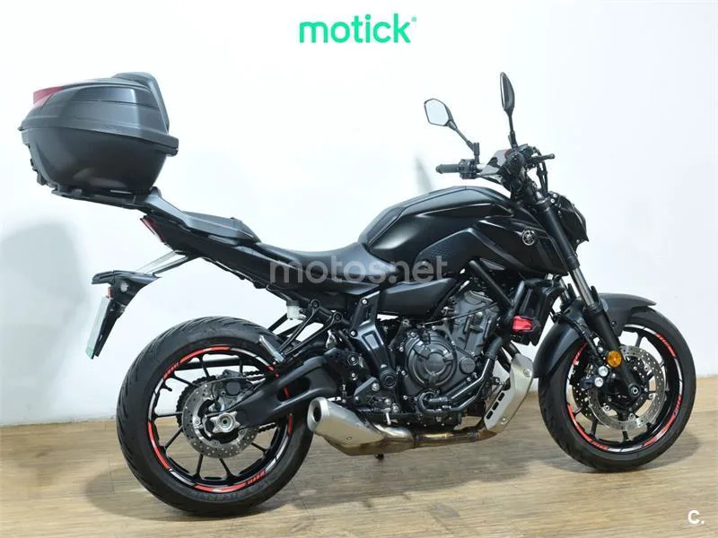 Yamaha MT-07 - Vista 10