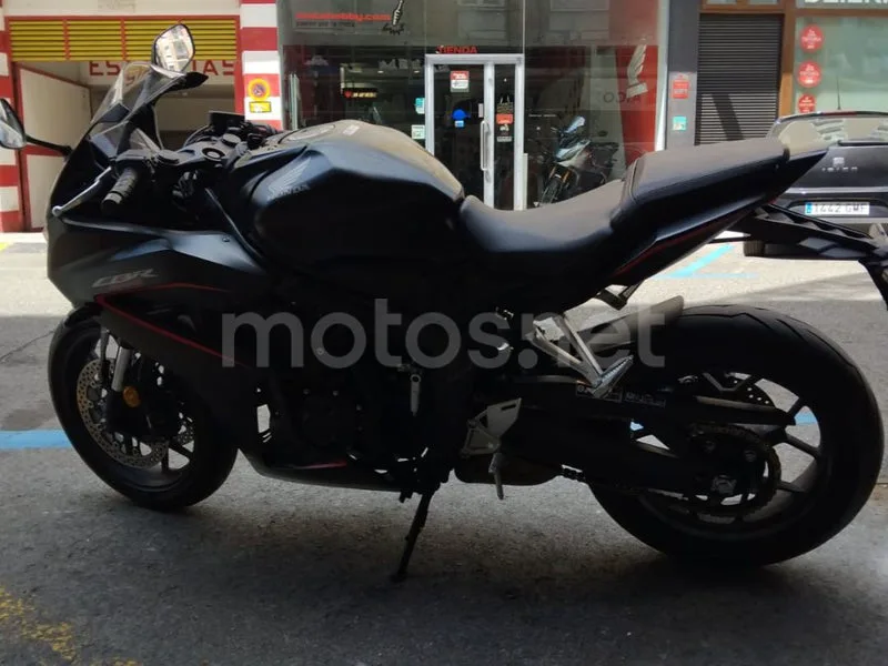 Honda CBR650R 9300 € 2024 Navarra - 2