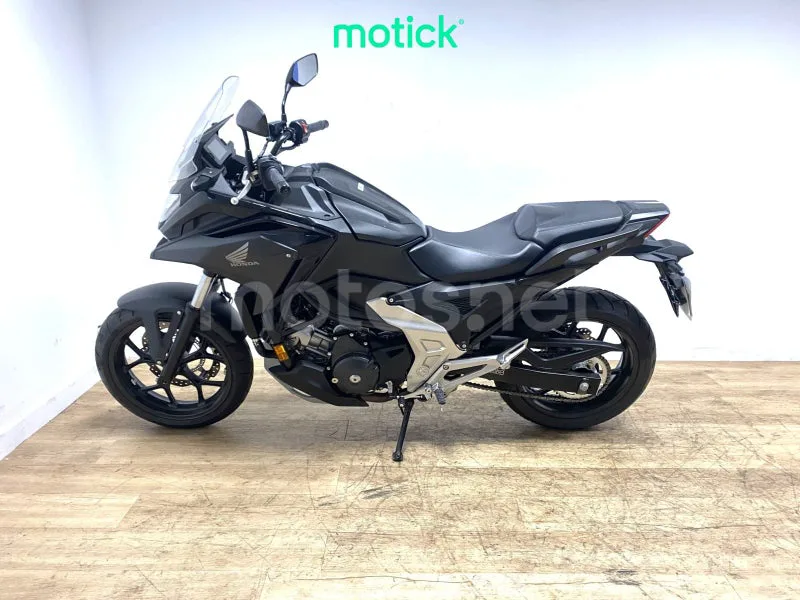 Honda NC750X - Vista 5