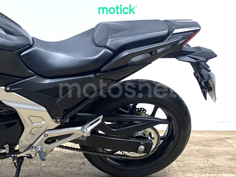 Honda NC750X - Vista 7