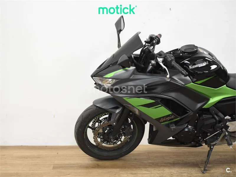 Kawasaki Ninja 650 - Vista 7