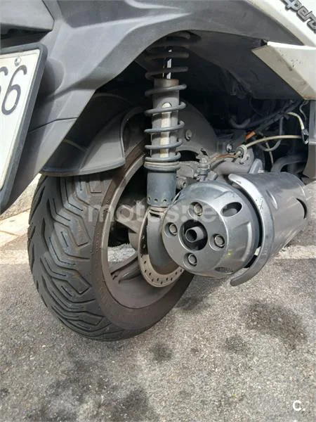 Kymco Super Dink 125 - Vista 7